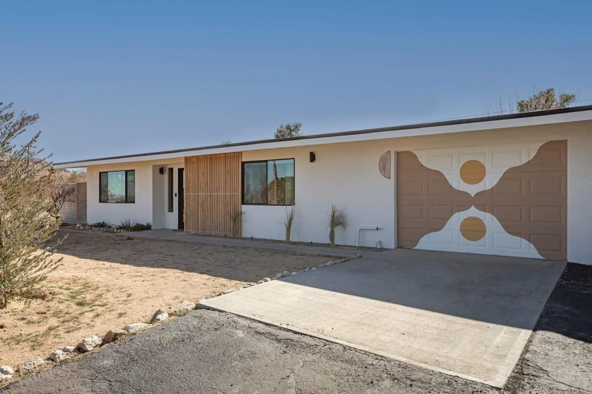 Joshua Tree - Le Tout Petit W Hot Tub Exterior photo